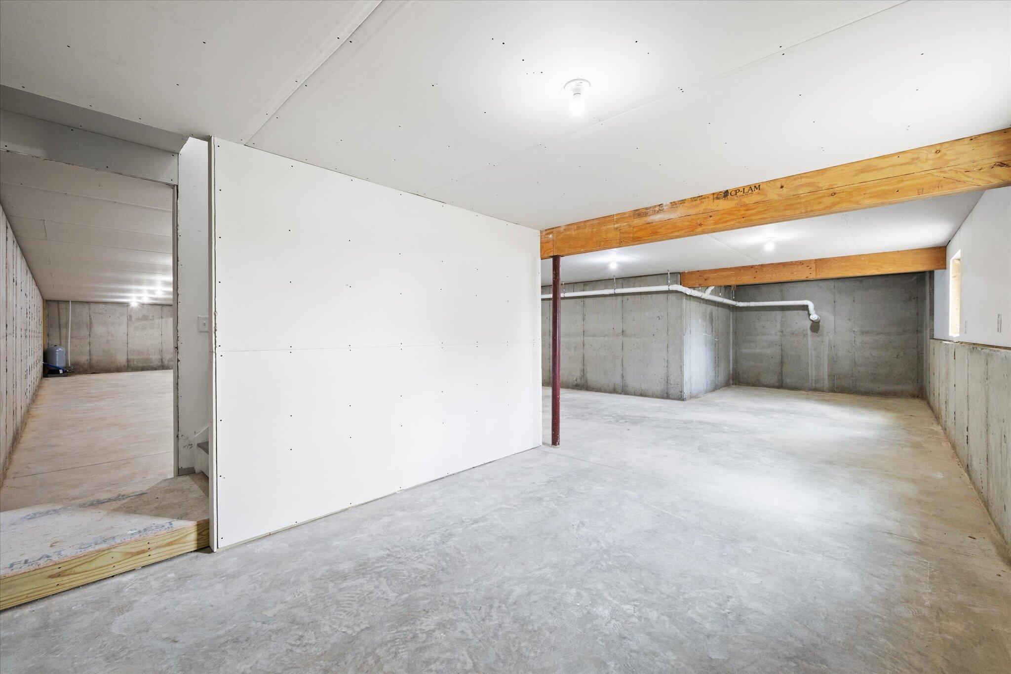 633 Streamside Avenue Bangor, ME 04401 - Photo 49 of 54 IMG_7450