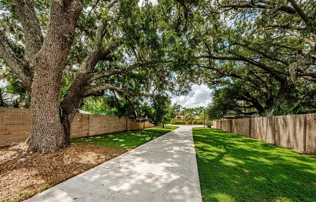 $1,148,000 | 309 Hidden Lake Drive, Brandon, FL 33511