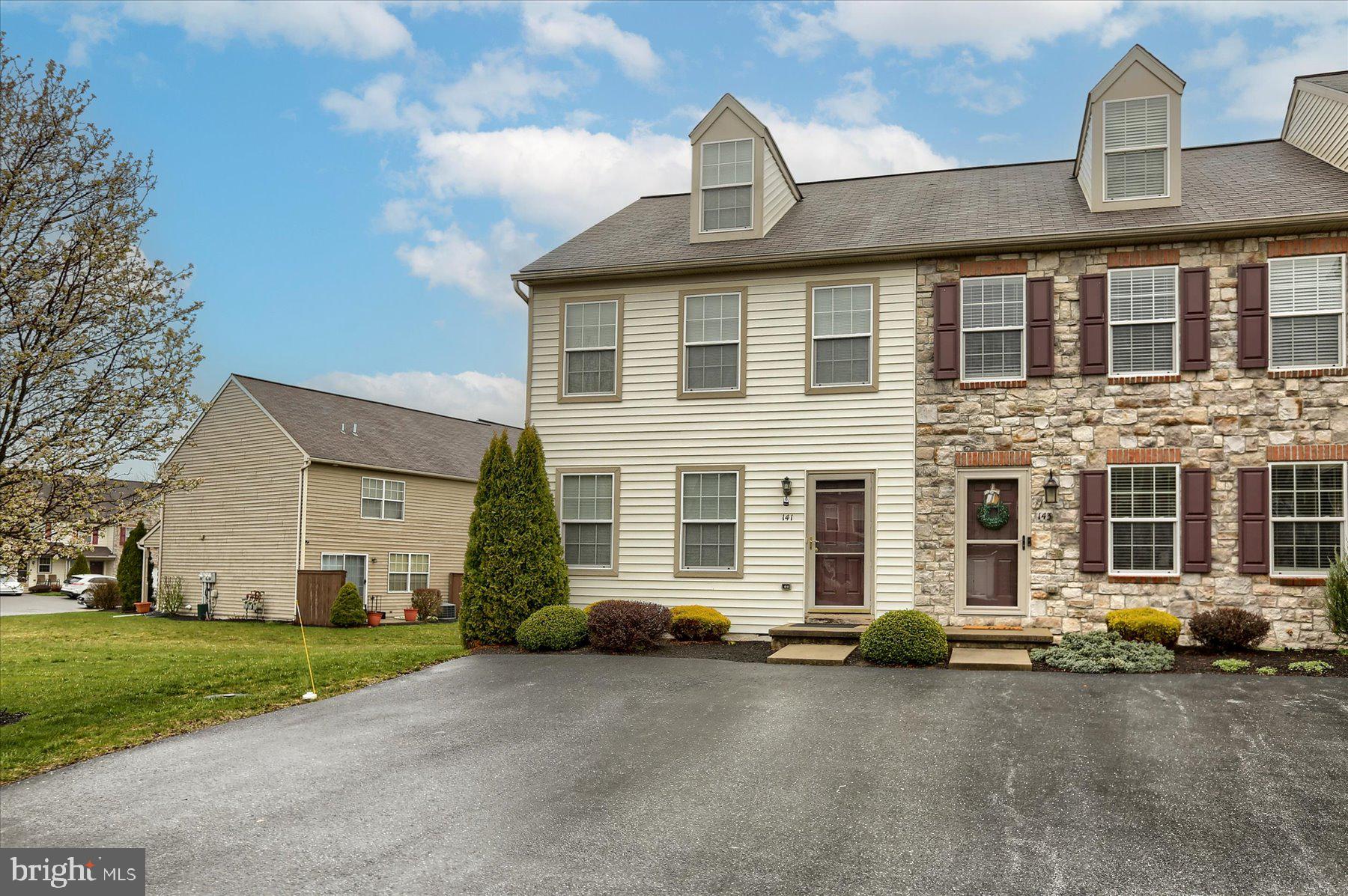 141 Radle Road Harrisburg, PA 17112 - Photo 3 of 27 Gallery Image 3