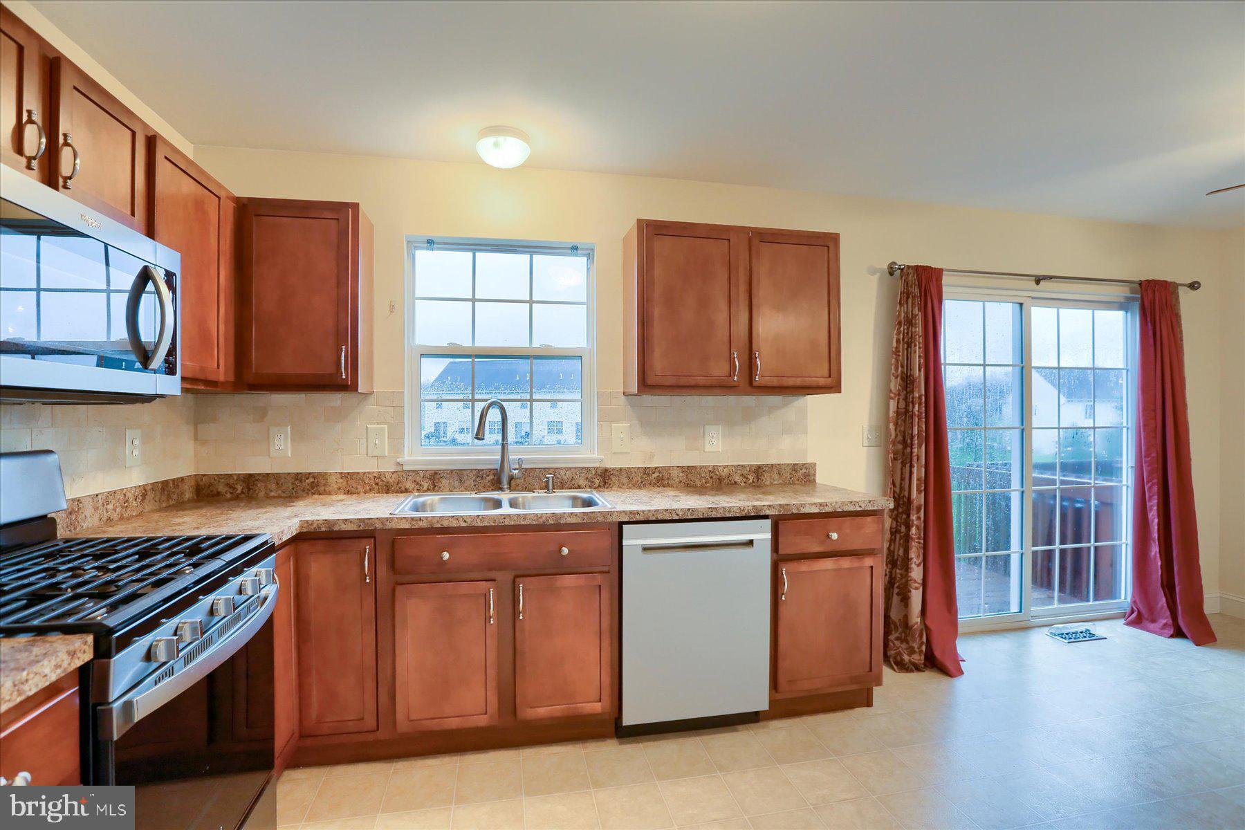 141 Radle Road Harrisburg, PA 17112 - Photo 8 of 27 Gallery Image 8