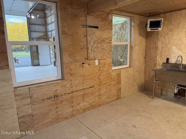 $734,900 | 2347 Mcarthur Lake Road, Naples, ID 83847