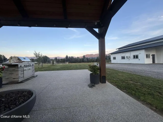 $734,900 | 2347 Mcarthur Lake Road, Naples, ID 83847