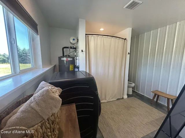 $734,900 | 2347 Mcarthur Lake Road, Naples, ID 83847