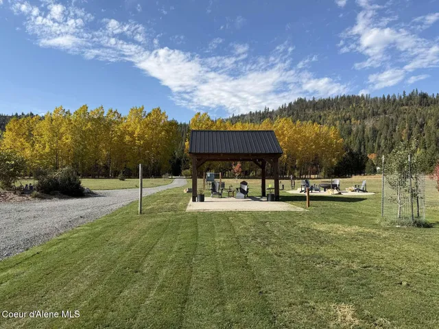 $734,900 | 2347 Mcarthur Lake Road, Naples, ID 83847