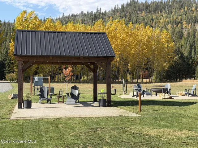 $734,900 | 2347 Mcarthur Lake Road, Naples, ID 83847