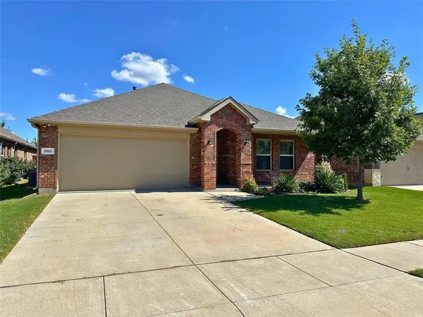 $2,300 | 1302 Deerfield Drive, Anna, TX 75409