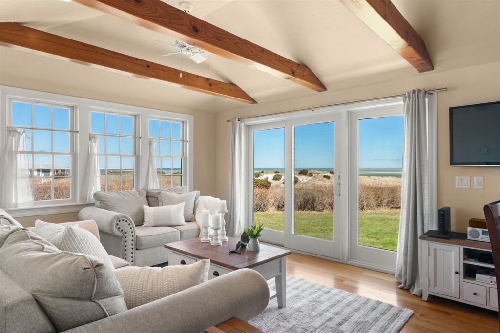 280 Harbor Point Road, Unit 280 Barnstable, MA 02675 - Photo 6 of 20