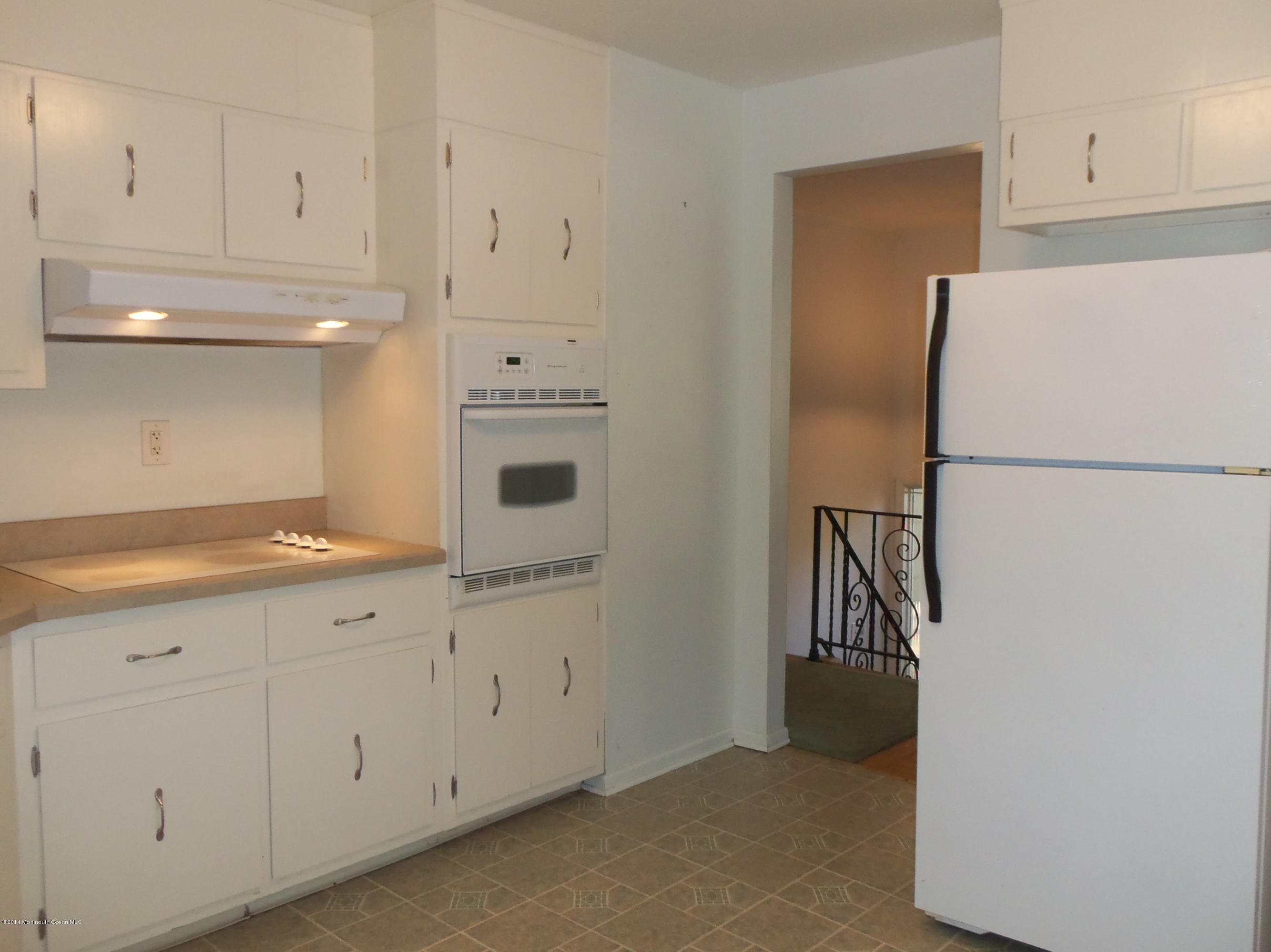 256 Windeler Road Howell, NJ 07731 - Photo 14 of 28 100_4399