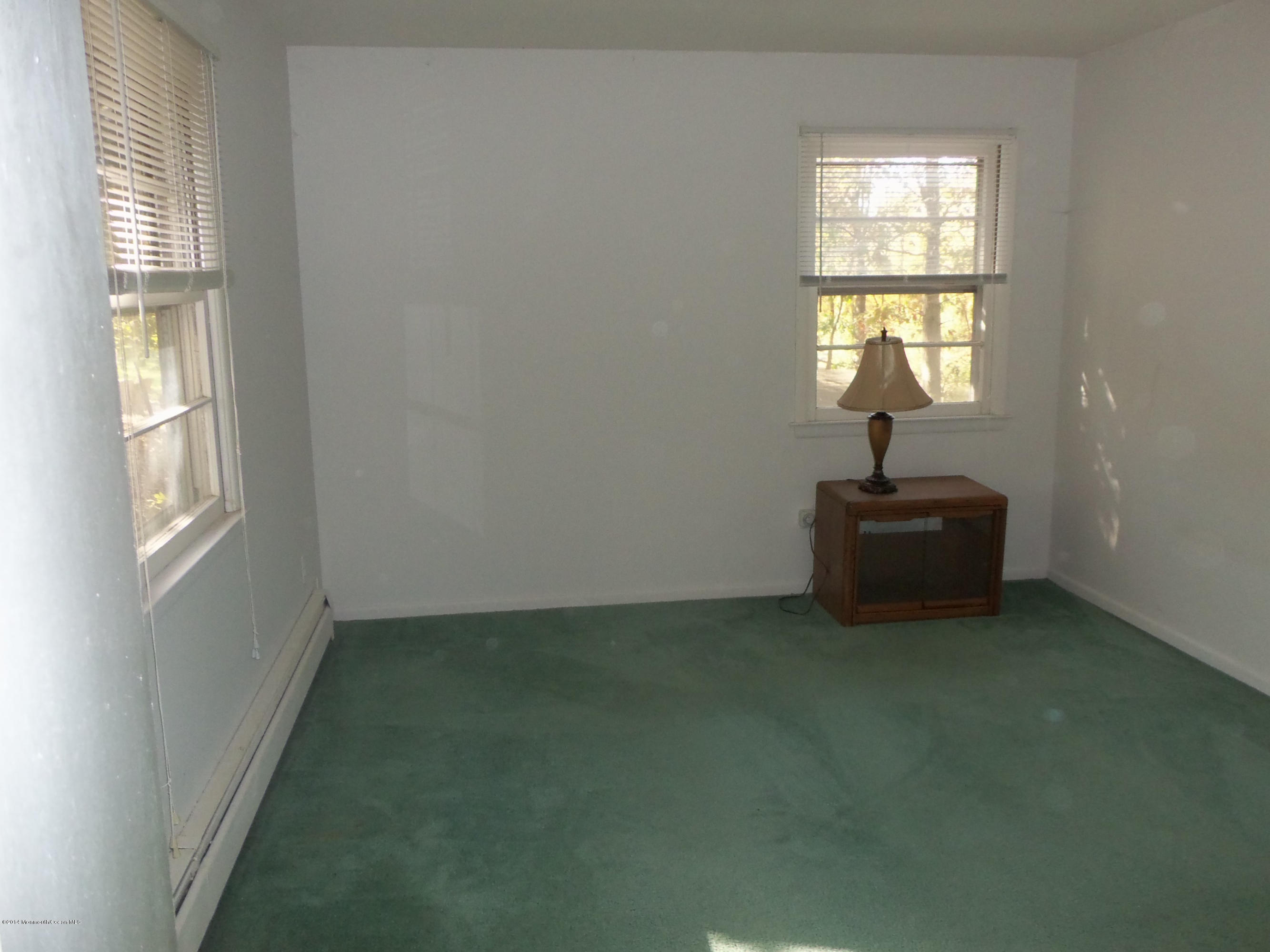 256 Windeler Road Howell, NJ 07731 - Photo 20 of 28 100_4411