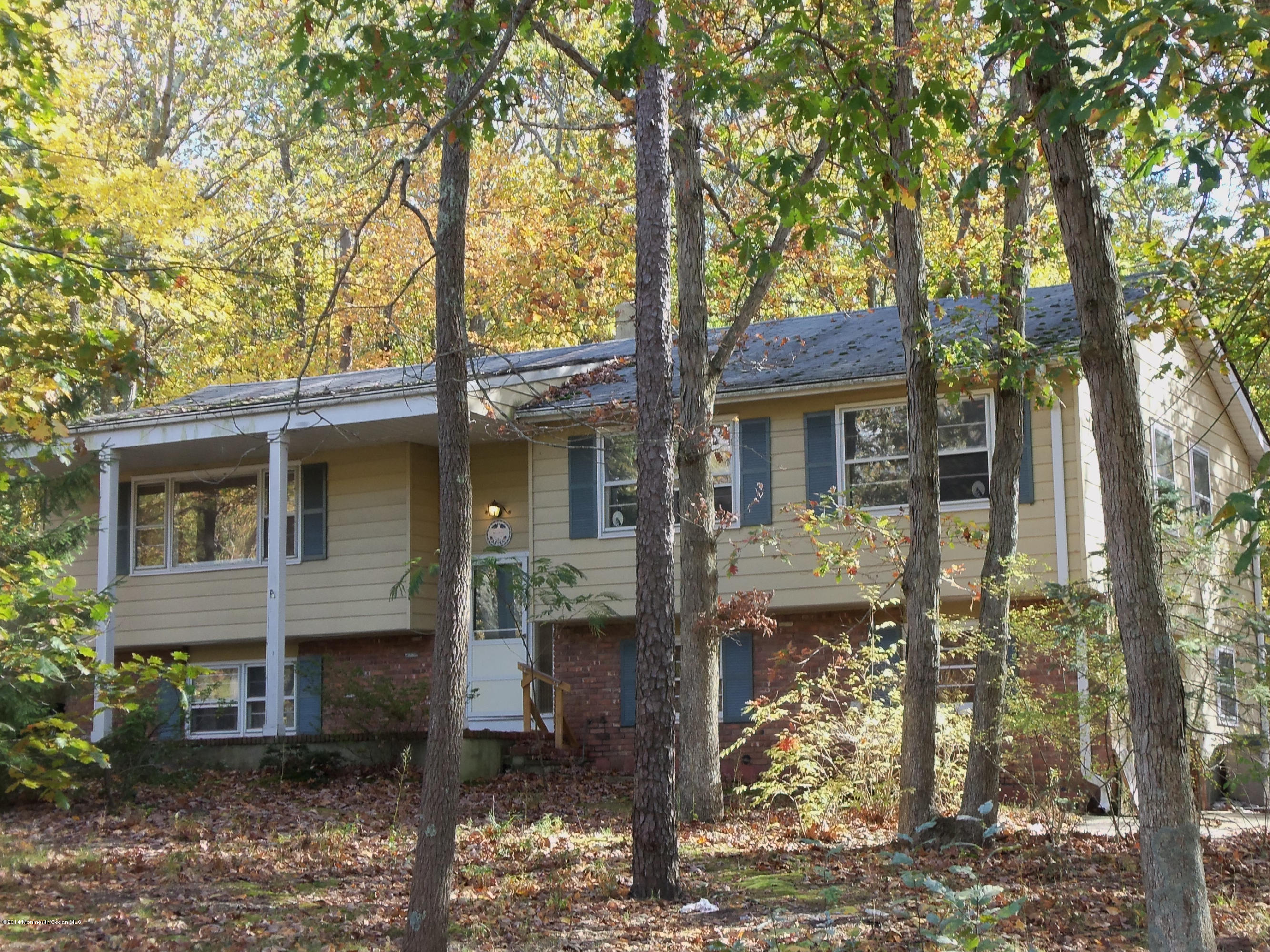 256 Windeler Road Howell, NJ 07731 - Photo 2 of 28 100_4431