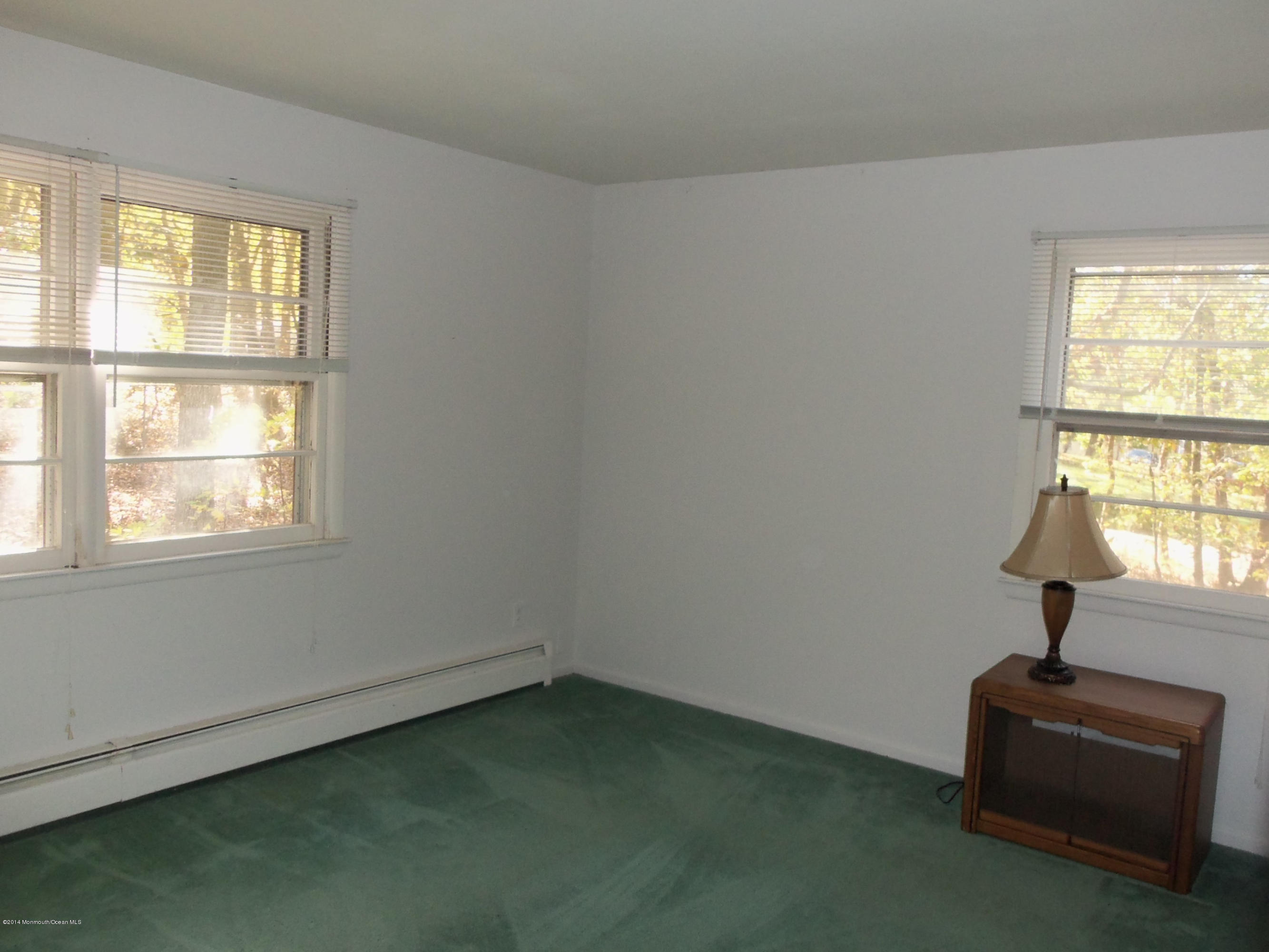 256 Windeler Road Howell, NJ 07731 - Photo 21 of 28 100_4409
