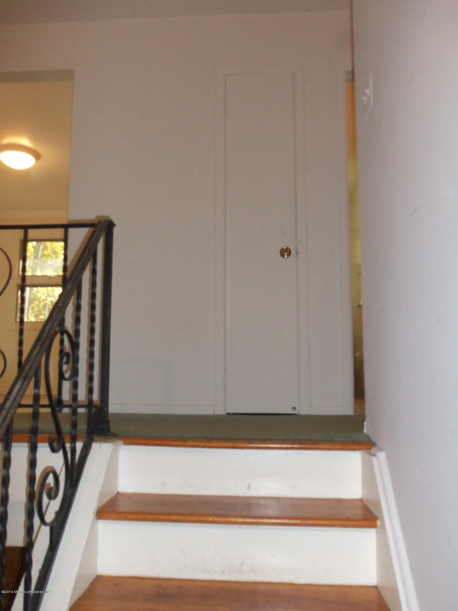 256 Windeler Road Howell, NJ 07731 - Photo 5 of 28 100_4404