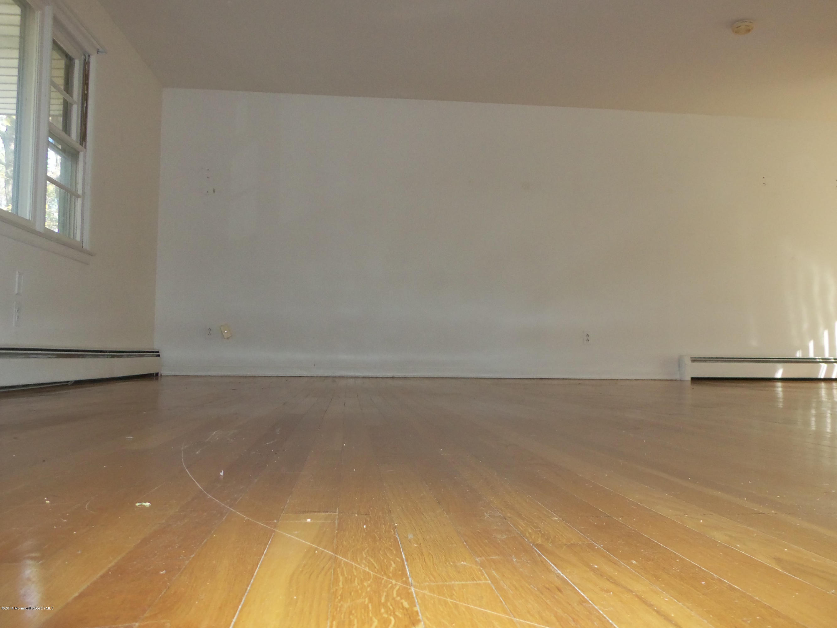 256 Windeler Road Howell, NJ 07731 - Photo 8 of 28 100_4402