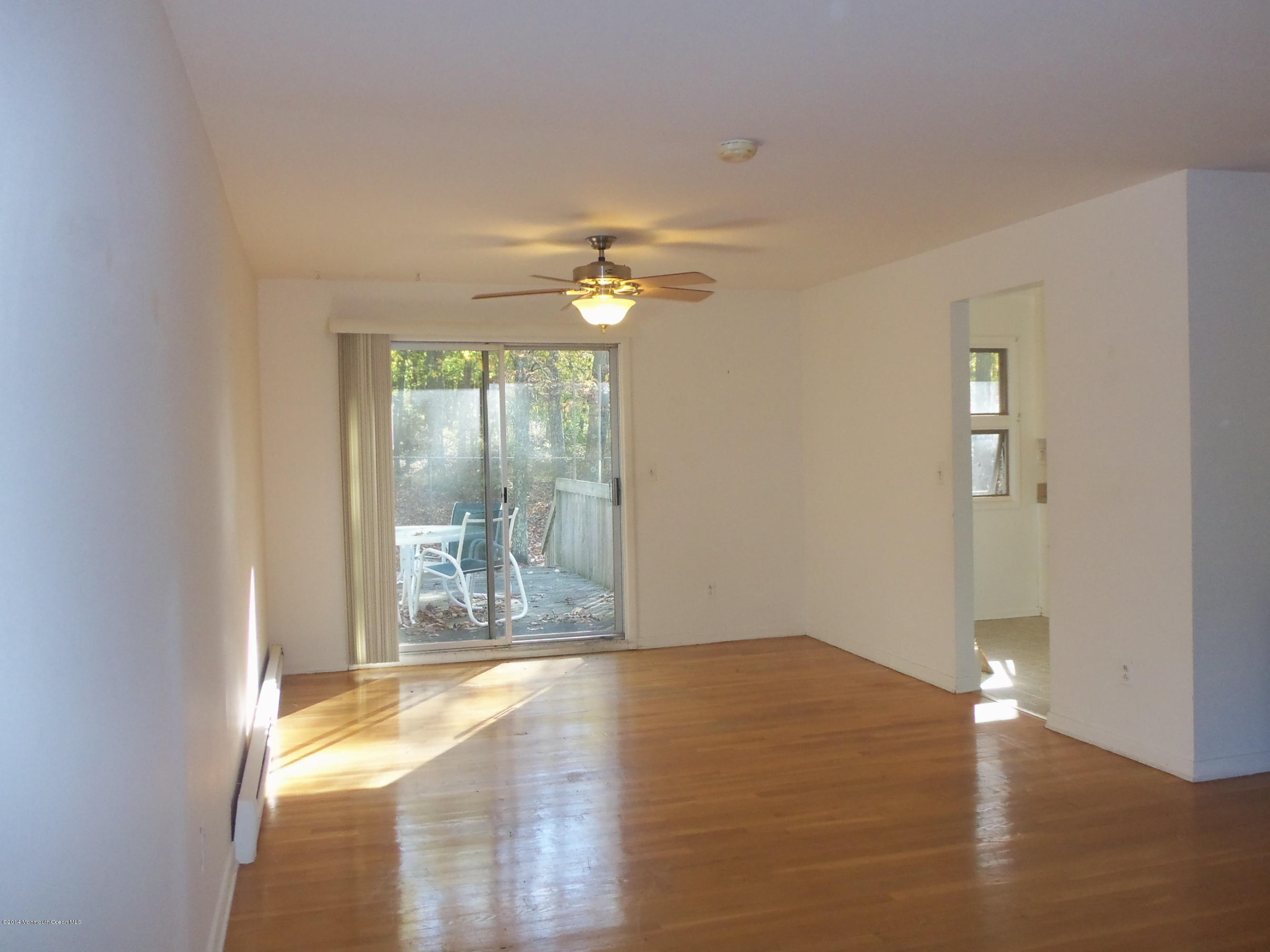 256 Windeler Road Howell, NJ 07731 - Photo 10 of 28 100_4424