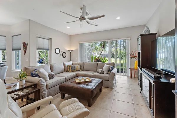 $1,850,000 | 18647 Southeast Lakeside Way, Jupiter, FL 33469