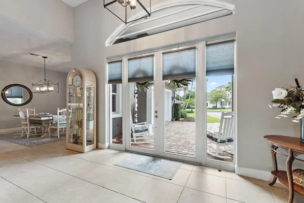 $1,850,000 | 18647 Southeast Lakeside Way, Jupiter, FL 33469