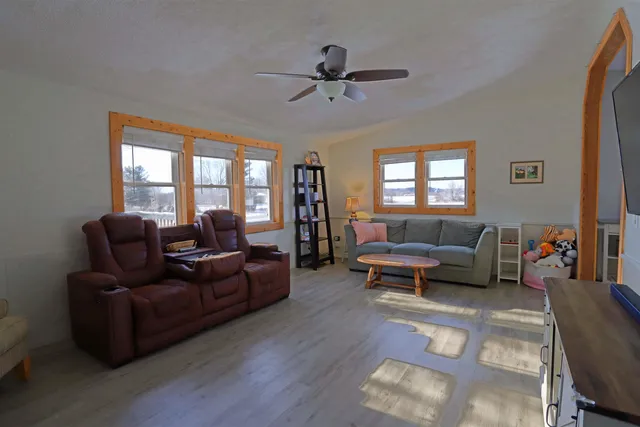 $375,000 | N3211 County Rd G, Mauston, WI 53948