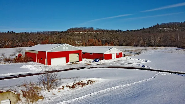 $375,000 | N3211 County Rd G, Mauston, WI 53948