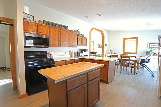 $375,000 | N3211 County Rd G, Mauston, WI 53948