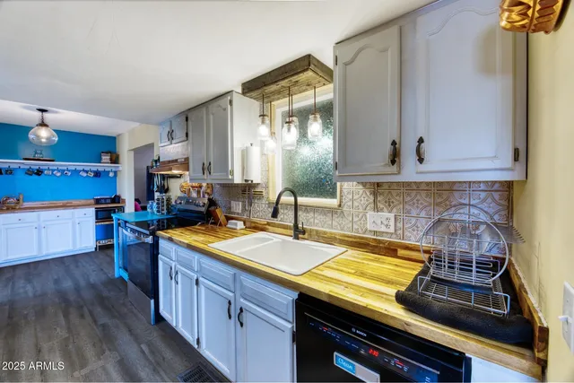 $401,000 | 6464 North 6 Gun Road, Willcox, AZ 85643