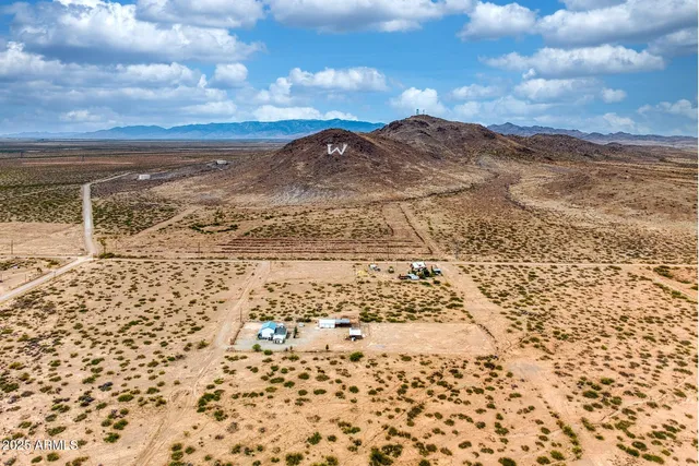 $401,000 | 6464 North 6 Gun Road, Willcox, AZ 85643