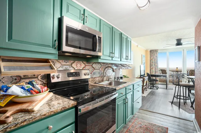 $224,900 | 200 76th Avenue North, Unit 906, Myrtle Beach, SC 29572