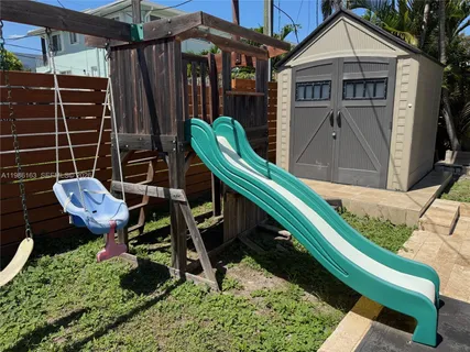 $795,000 | 2355 Southeast 7th Street, Pompano Beach, FL 33062