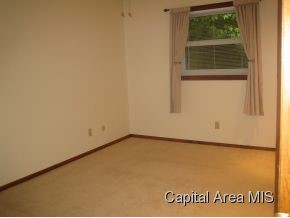 78 Crusaders Road Springfield, IL 62704 - Photo 5 of 13