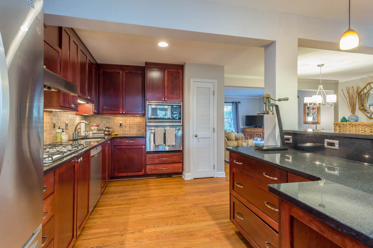 2708 Peachtree Street Raleigh, NC 27608 - Photo 9 of 20 Photo 9