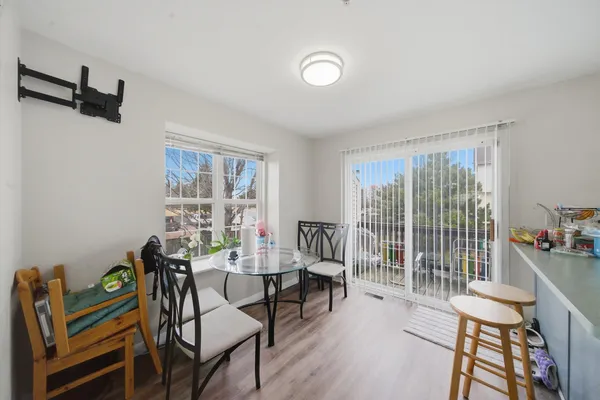 $365,000 | 798 River Walk Drive, Wheeling, IL 60090