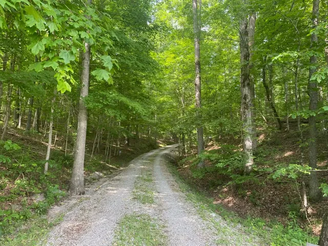 $525,000 | 3840 Highway 70 West, Dickson, TN 37055