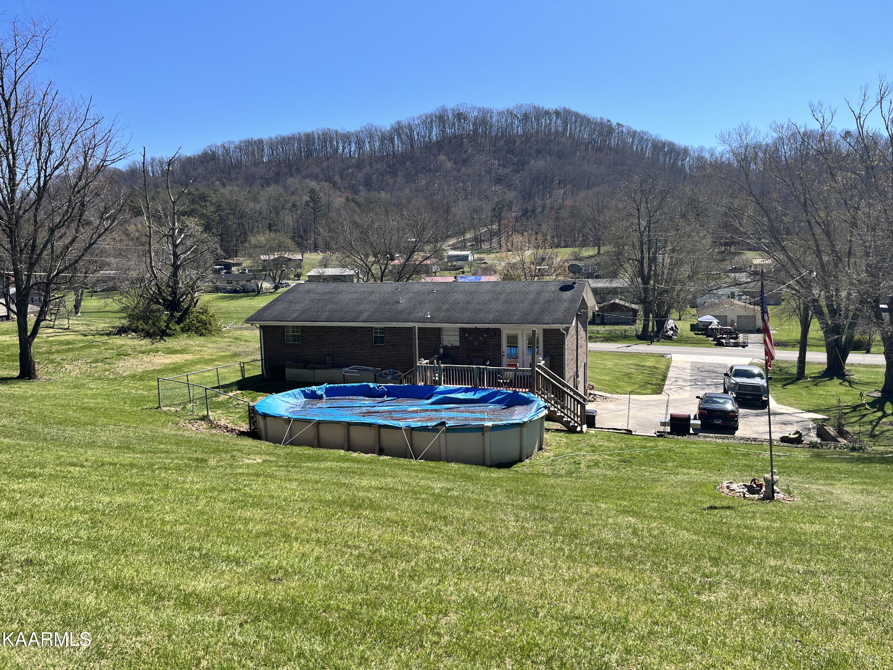 710 Beard Valley Road Maynardville, TN 37807 - Photo 13 of 52 00D01B9F-C4E3-4F39-B60D-F6392C9CDBD2