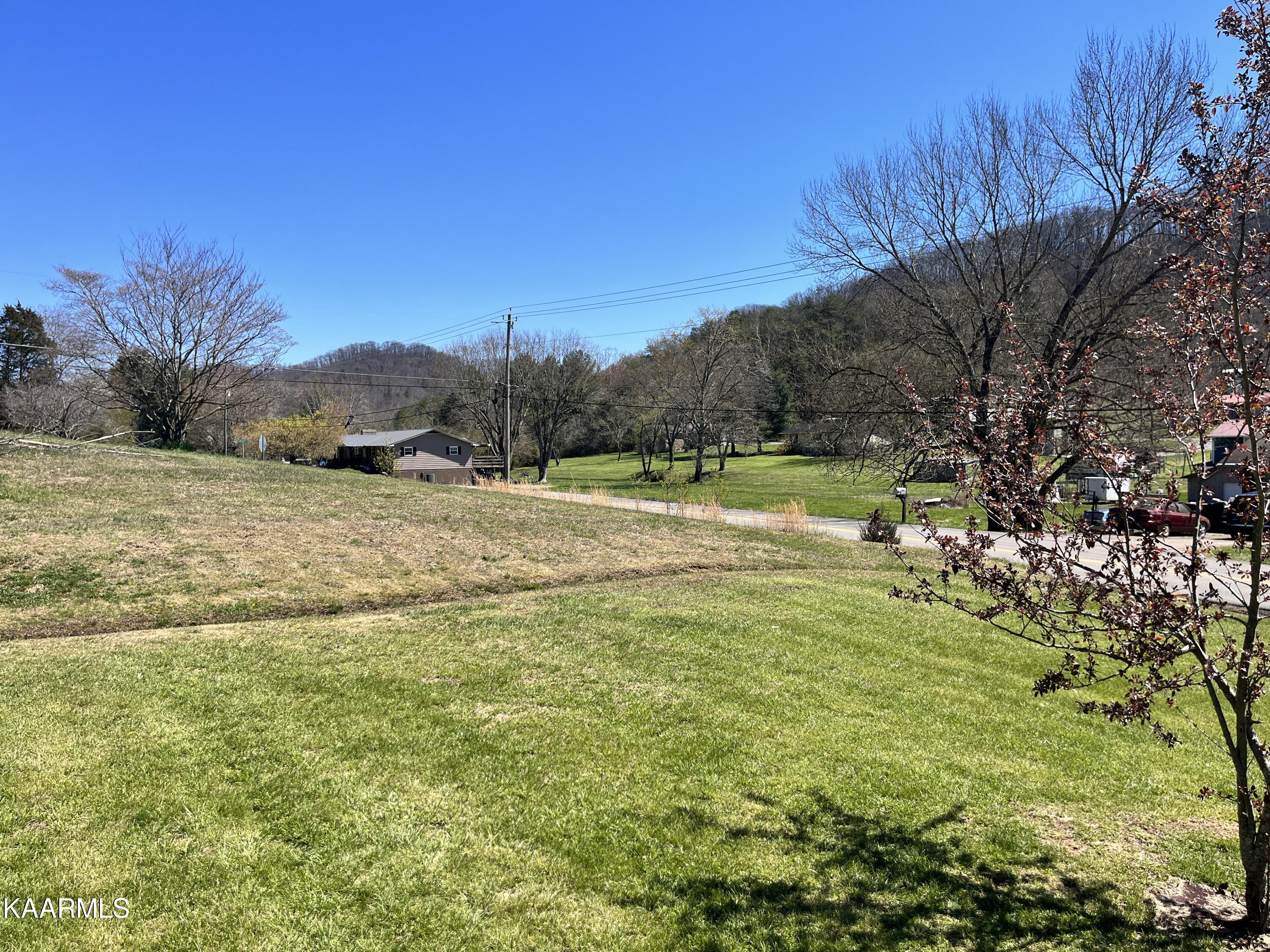 710 Beard Valley Road Maynardville, TN 37807 - Photo 4 of 52 1F49D8A0-BBC1-456B-A6E3-3ECD5DD7D487
