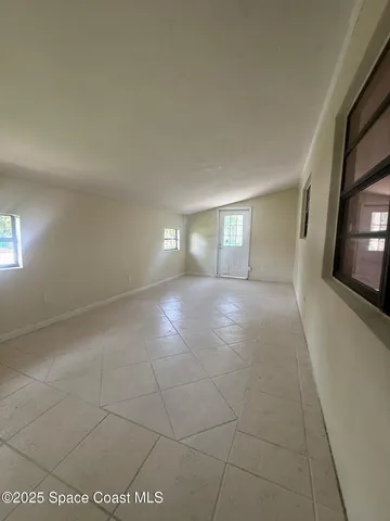 $2,300 | 329 West Arlington Street, Satellite Beach, FL 32937