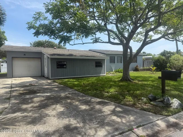 $2,300 | 329 West Arlington Street, Satellite Beach, FL 32937