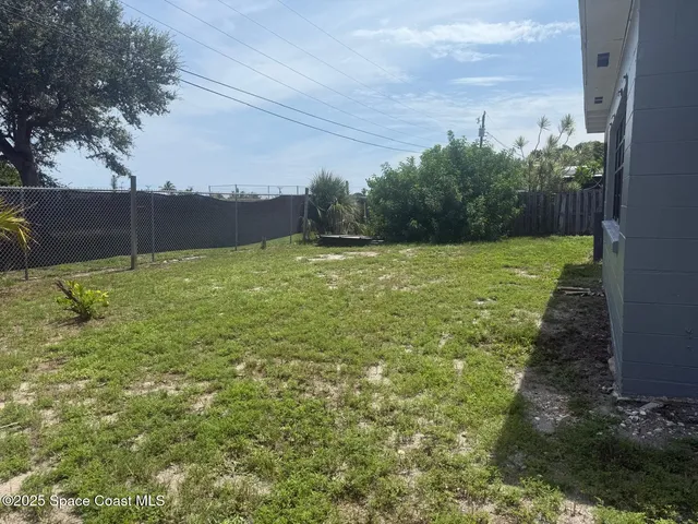 $2,300 | 329 West Arlington Street, Satellite Beach, FL 32937