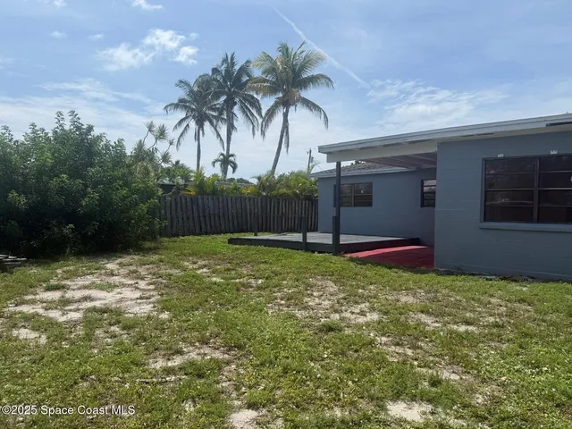 $2,300 | 329 West Arlington Street, Satellite Beach, FL 32937