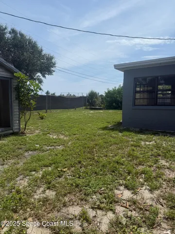 $2,300 | 329 West Arlington Street, Satellite Beach, FL 32937