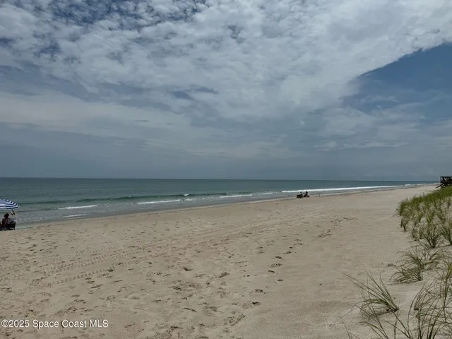 $2,300 | 329 West Arlington Street, Satellite Beach, FL 32937