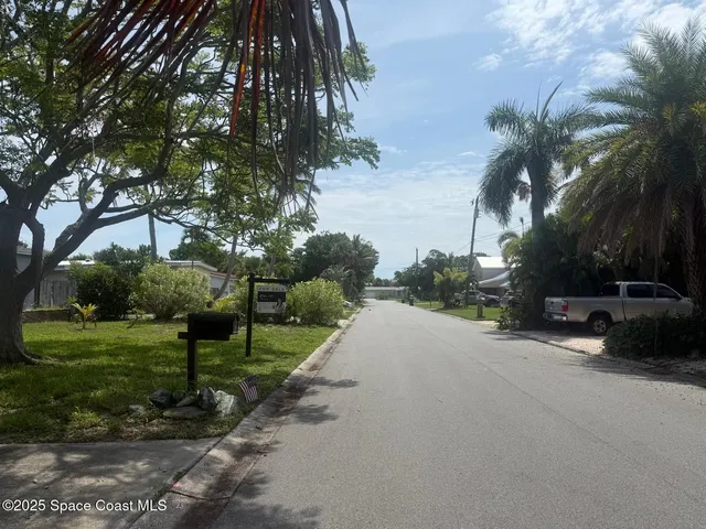 $2,300 | 329 West Arlington Street, Satellite Beach, FL 32937