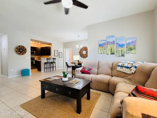 $1,550 | 1500 East Pusch Wilderness Drive, Unit 11104, Tucson, AZ 85737