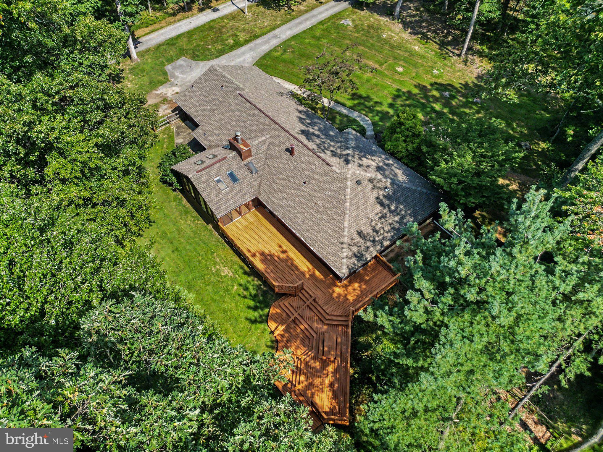 2306 Caves Road Owings Mills, MD 21117 - Photo 35 of 38 Rear Deck