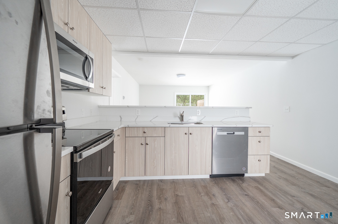1030 Federal Road, Unit 301 Brookfield, CT 06804 - Photo 12 of 19