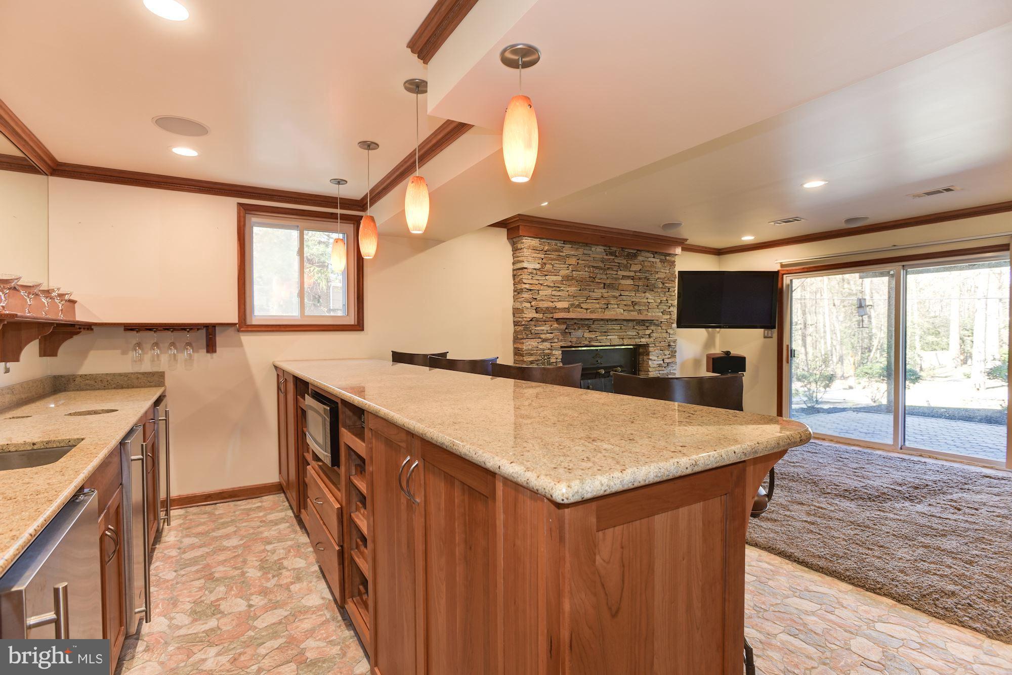 334 Edgewater Road Pasadena, MD 21122 - Photo 23 of 42 Wet Bar