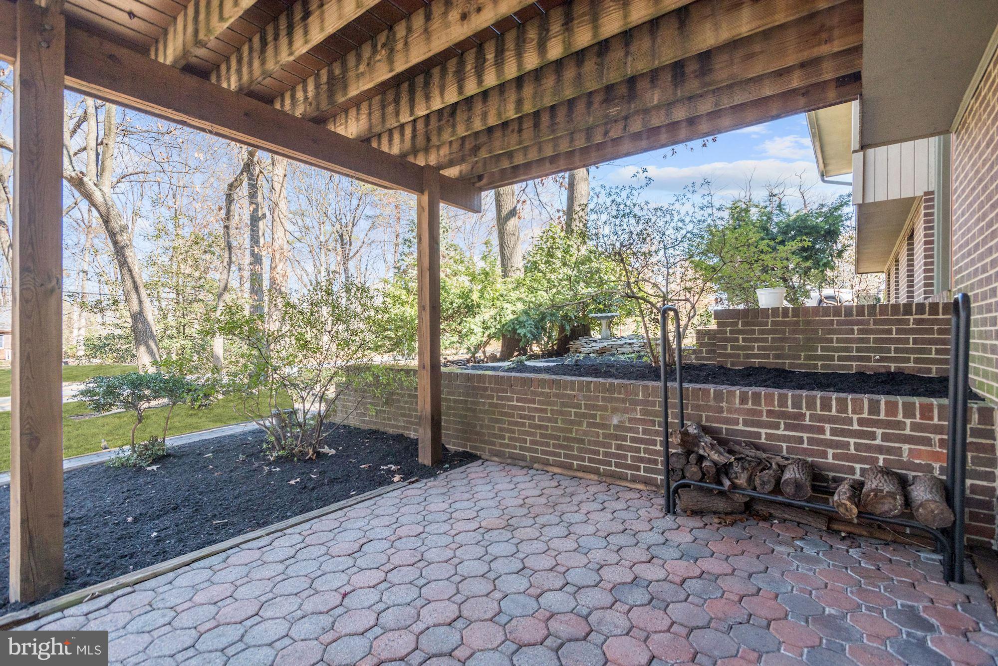 334 Edgewater Road Pasadena, MD 21122 - Photo 28 of 42 Front Patio