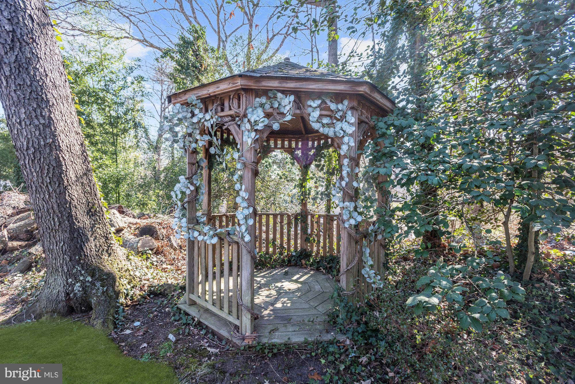 334 Edgewater Road Pasadena, MD 21122 - Photo 35 of 42 Gazebo