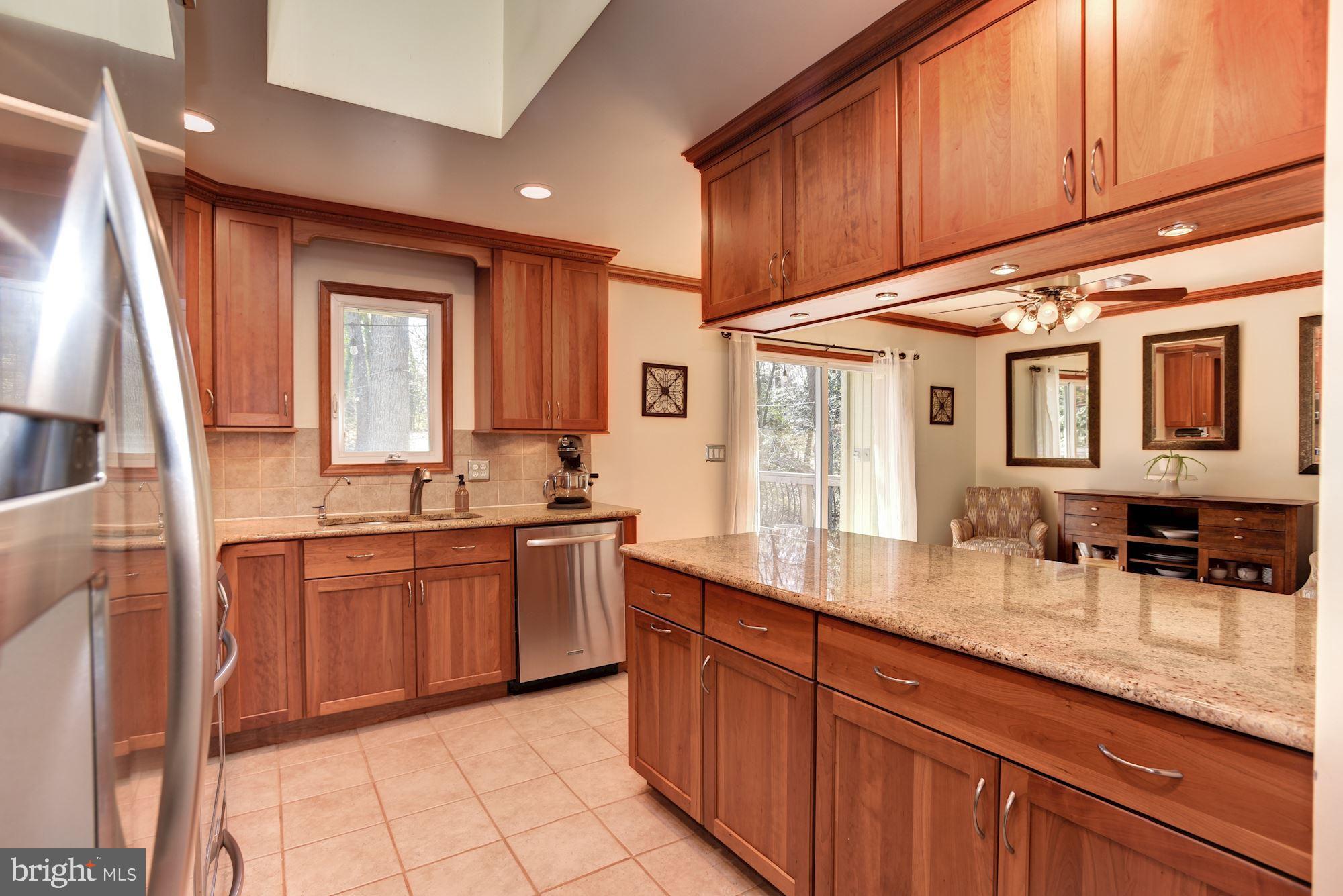 334 Edgewater Road Pasadena, MD 21122 - Photo 6 of 42 Kitchen