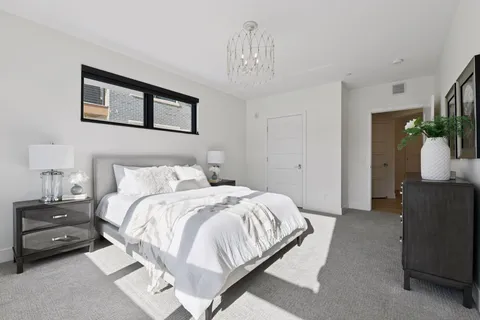 $1,850,000 | 222 Ferndale Road South, Unit 105, Wayzata, MN 55391