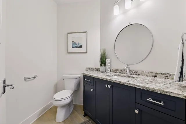 $1,850,000 | 222 Ferndale Road South, Unit 105, Wayzata, MN 55391