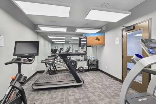 $1,850,000 | 222 Ferndale Road South, Unit 105, Wayzata, MN 55391